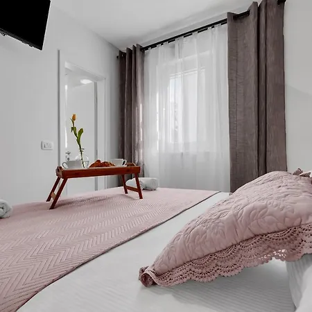 Sky Apartamento Makarska